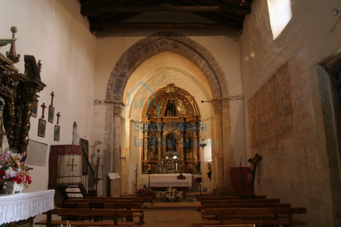 Interior de la iglesia