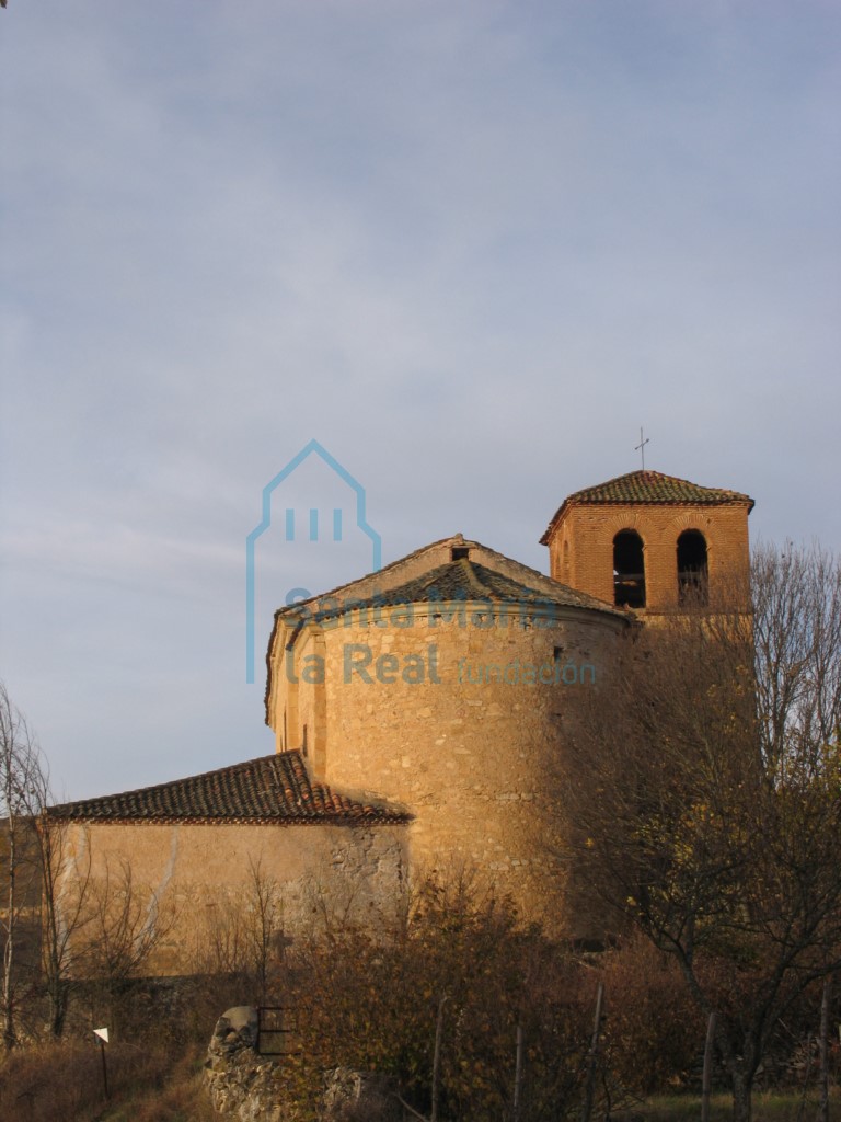 Fachada este, ábside