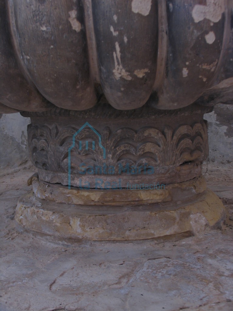 Pie de pila bautismal