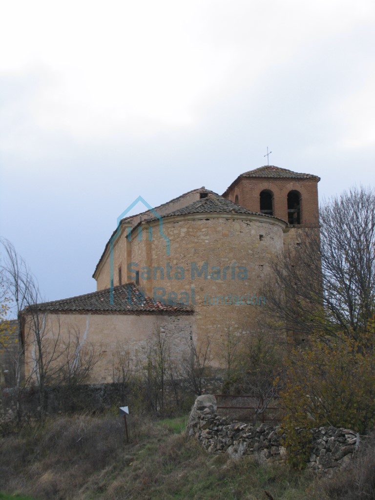 Exterior desde el este