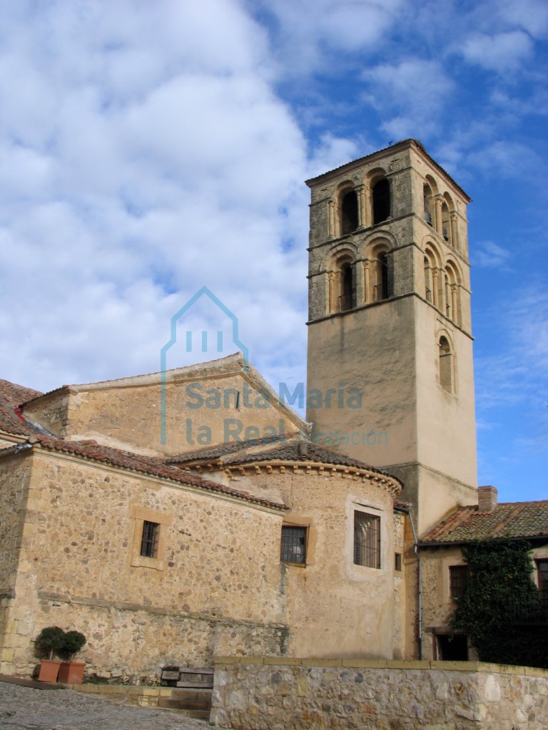 Cabecera y torre