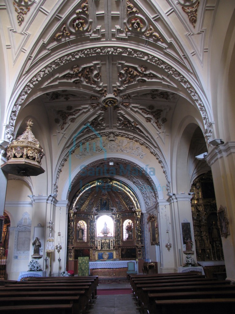 Interior de la nave central
