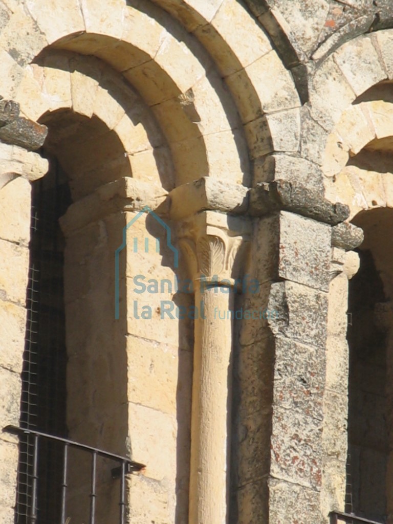 Troneras del segundo piso de la torre