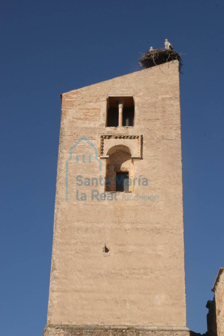 Muro oriental de la torre