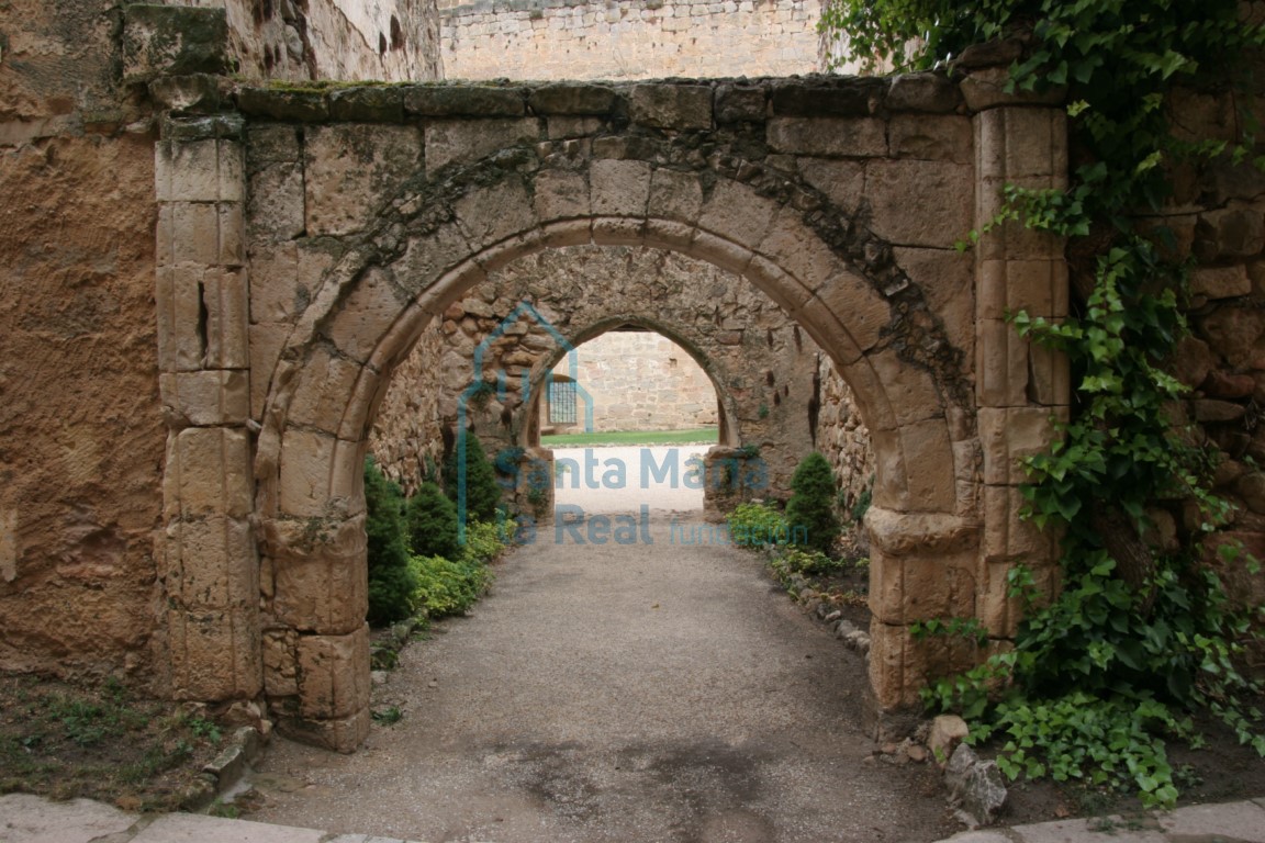 Portada de la iglesia de Santa María