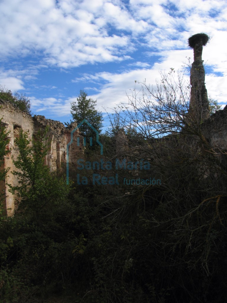 Restos del interior de la ermita