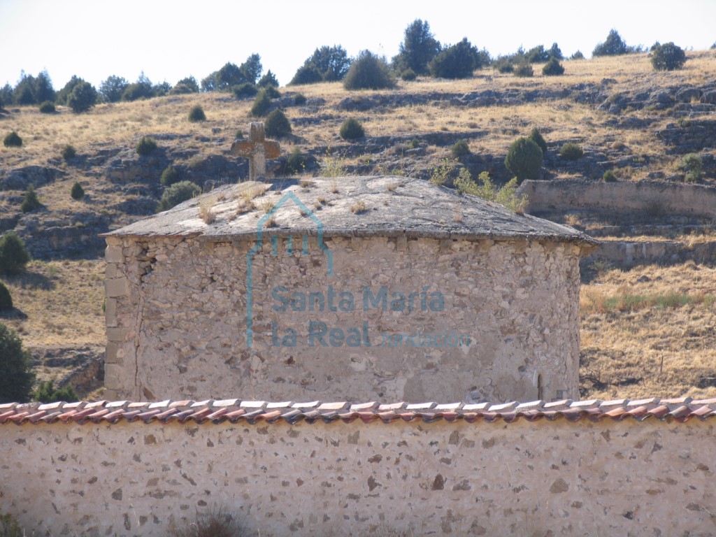 Vista de la cabecera de la ermita