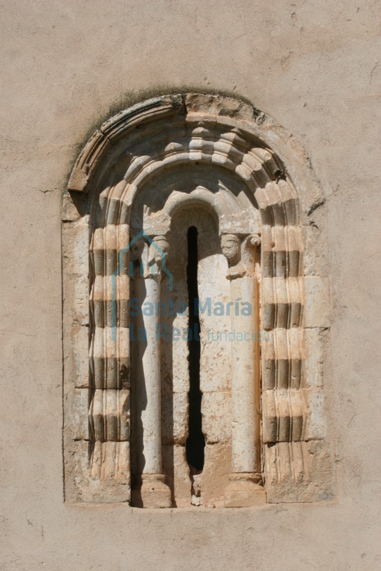 Vano del muro oriental de la torre