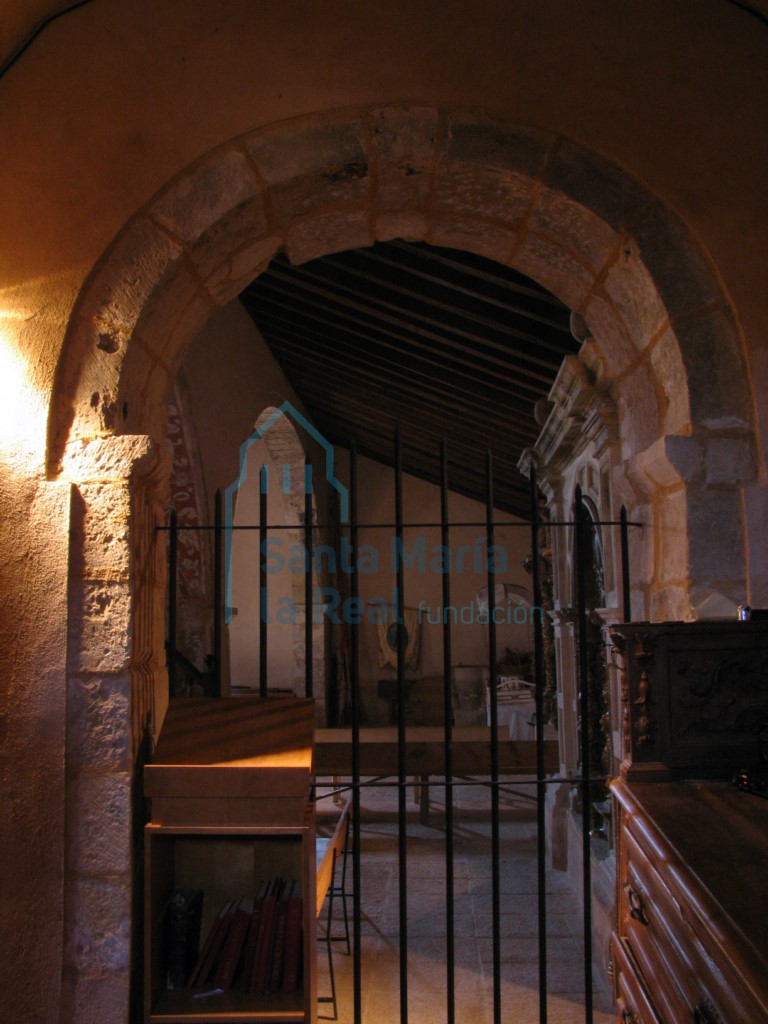 Interior del ábside norte hacia la nave