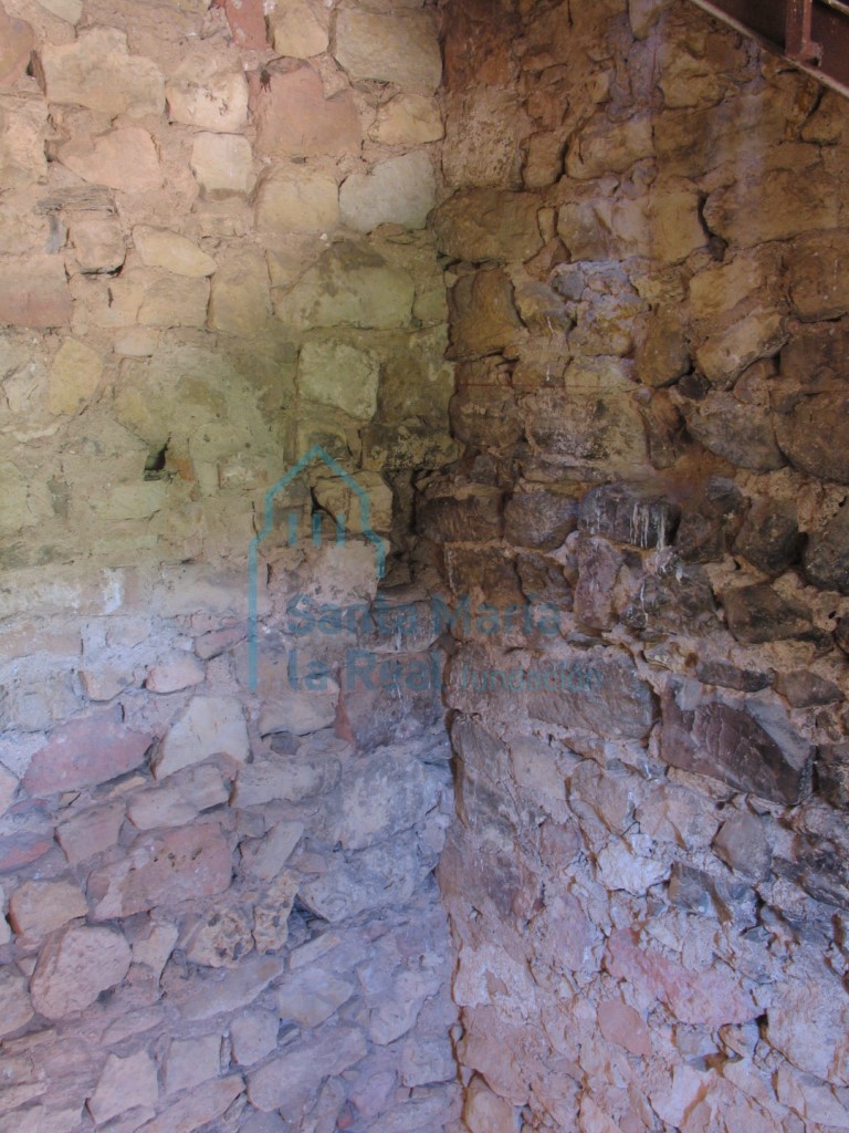 Muro del interior de la torre