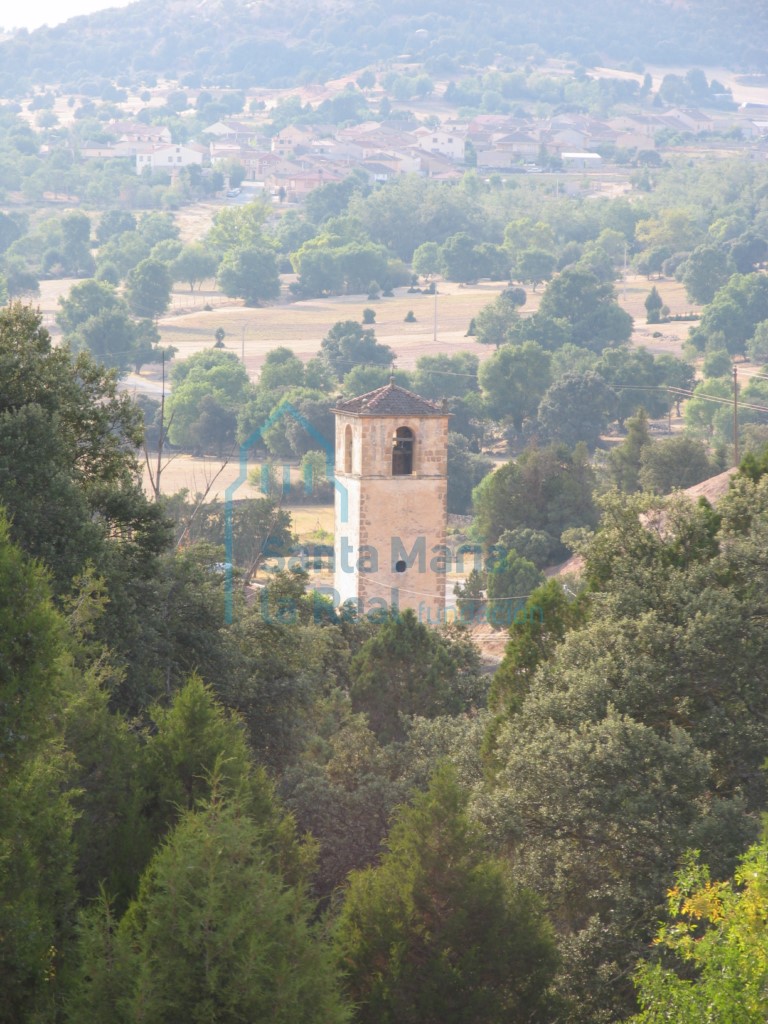 Vista de la torre de la iglesia