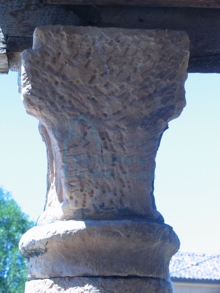 Capitel de la portada