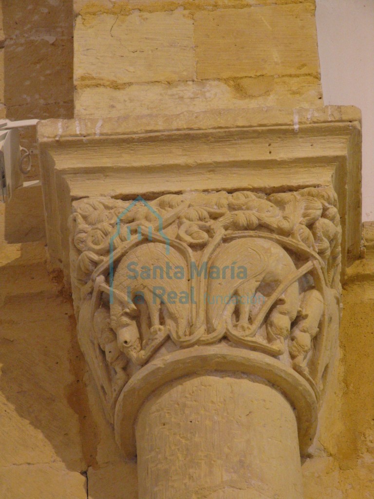 Capitel del arco triunfal