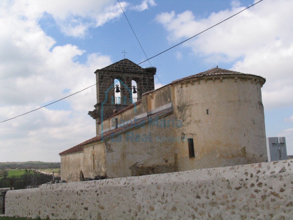 Vista de la iglesia desde el sudeste