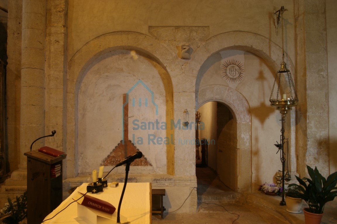 Arquería septentrional del presbiterio