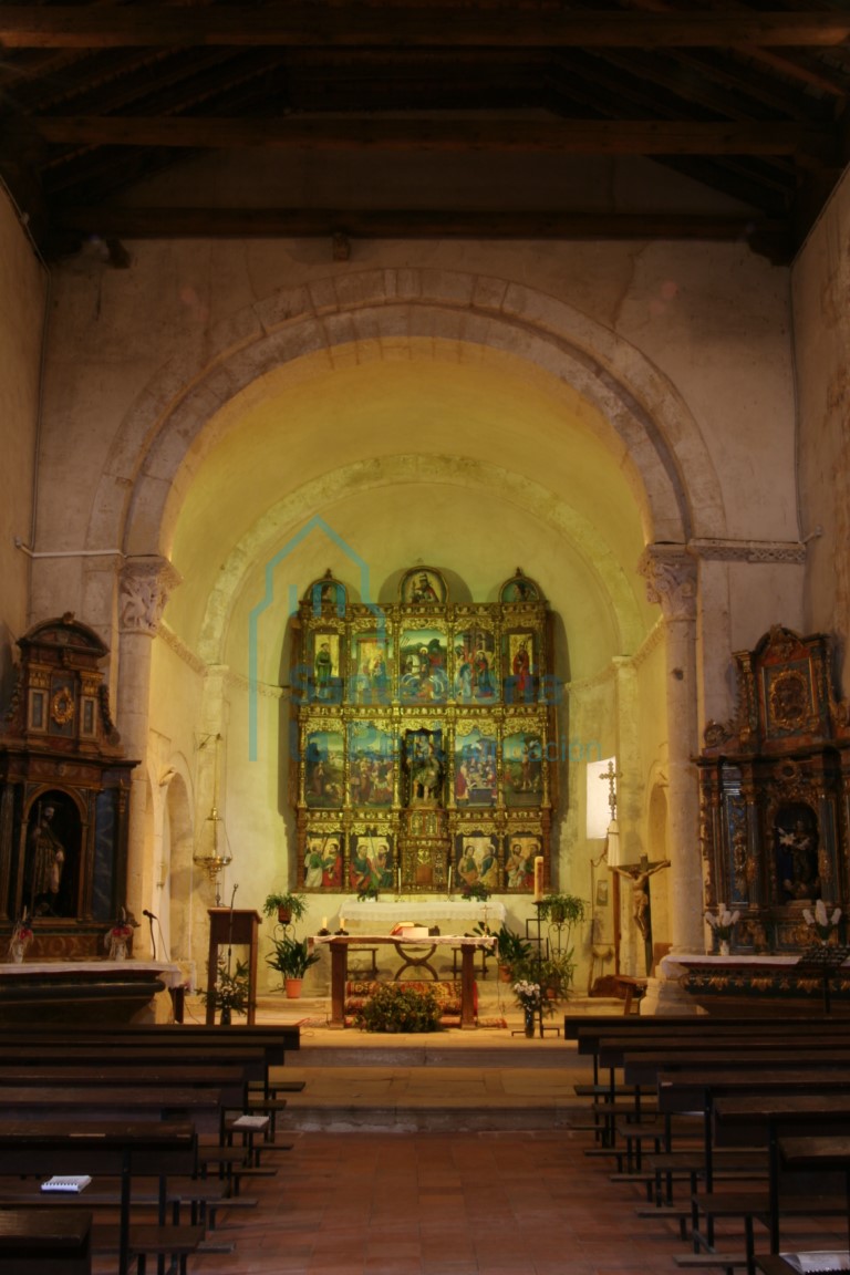 Vista de la cabecera desde la nave
