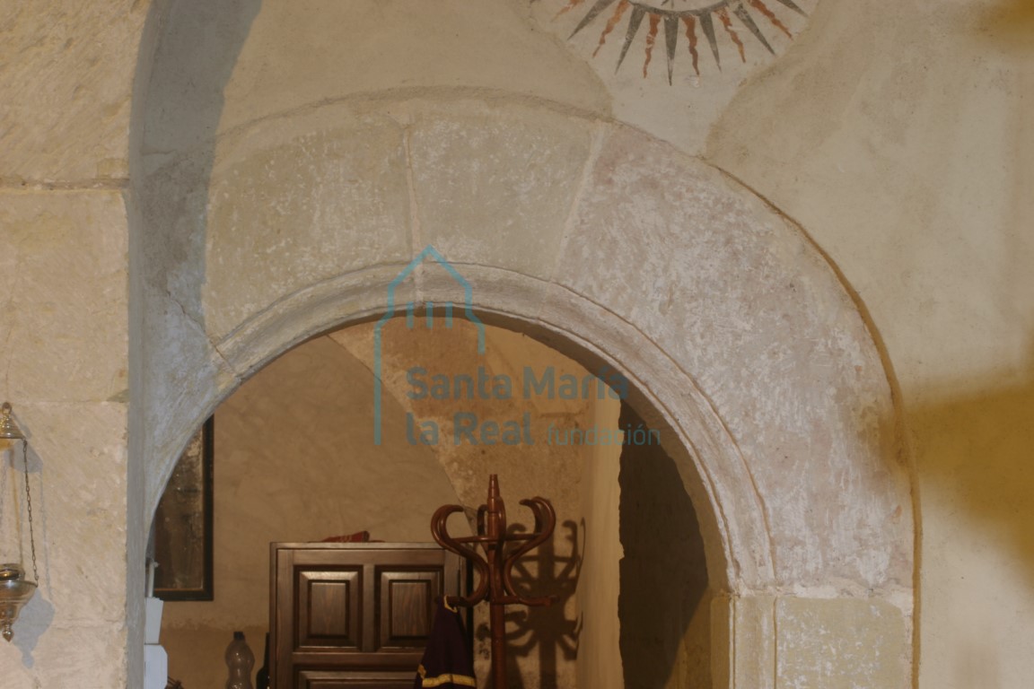 Arco de acceso a la capilla septentrional