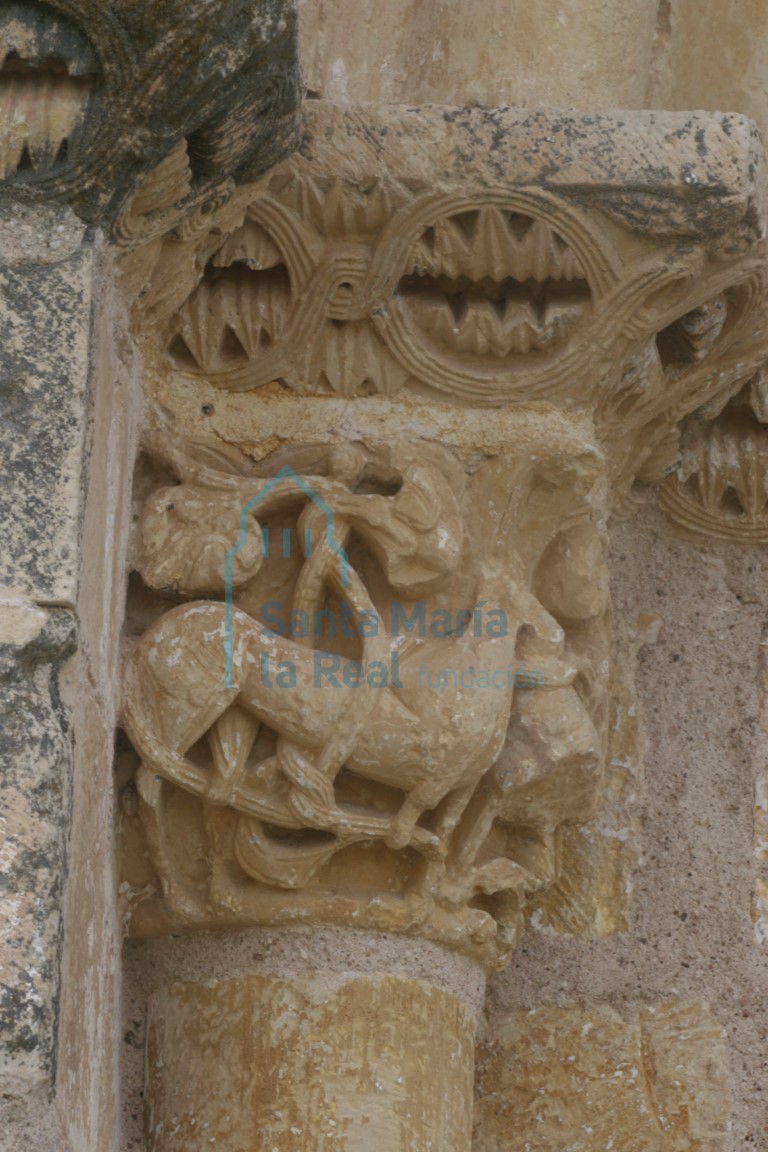 Capitel de la portada norte