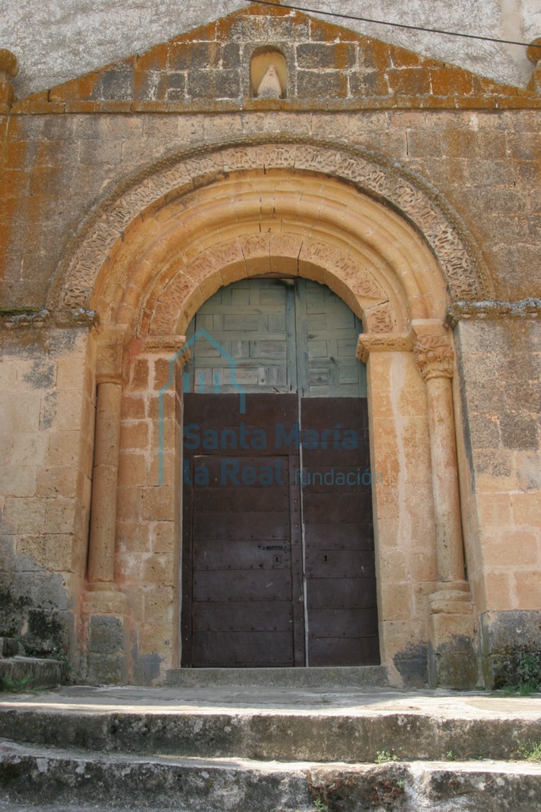 Vista de la portada norte