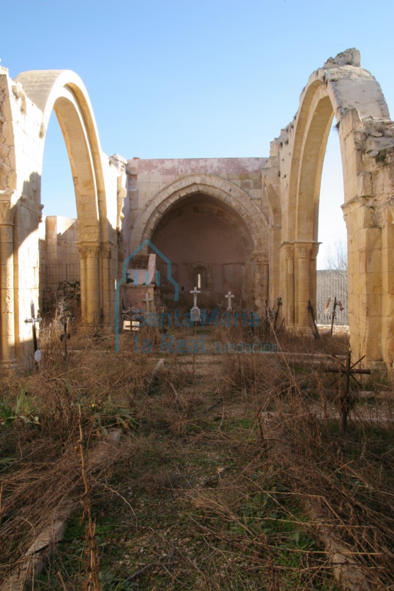 Interior de las naves