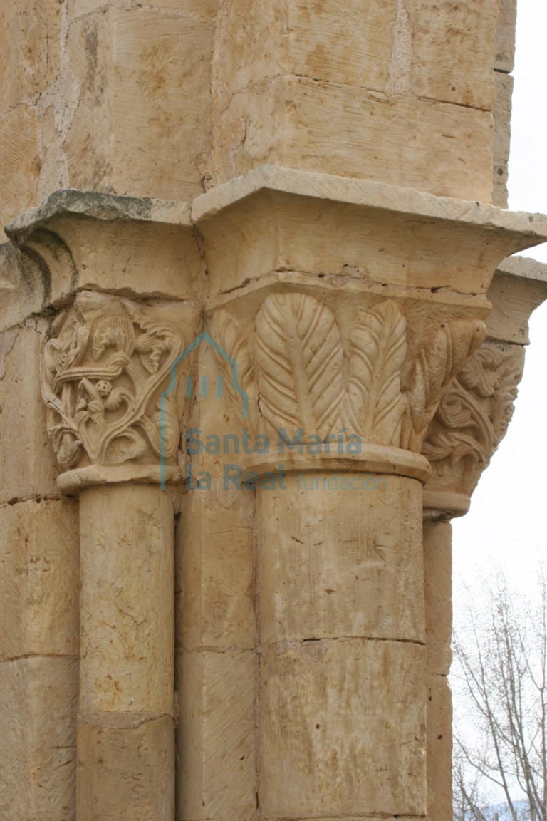 Capiteles de un arco formero
