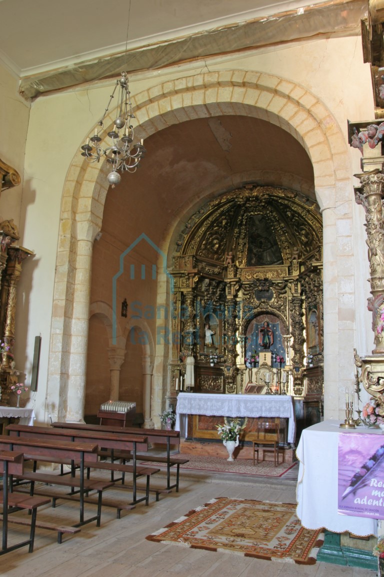 Interior de la cabecera