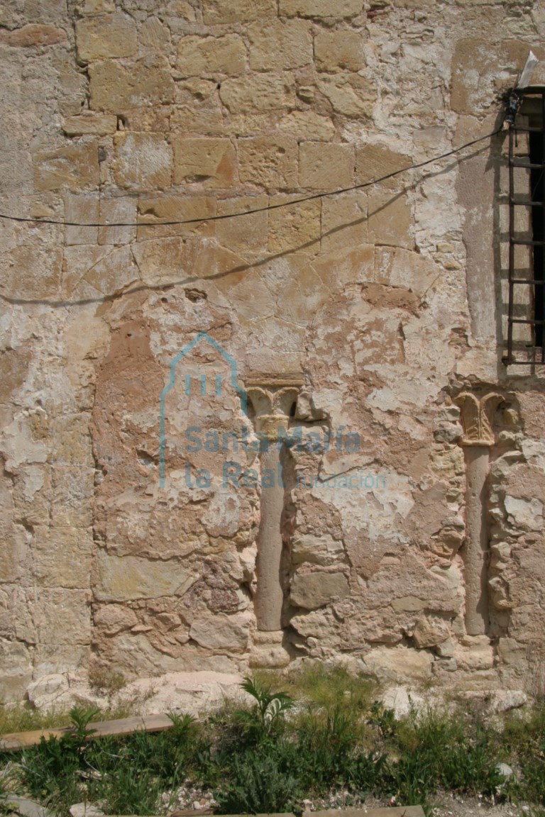 Detalle de columnas de la galeria porticada