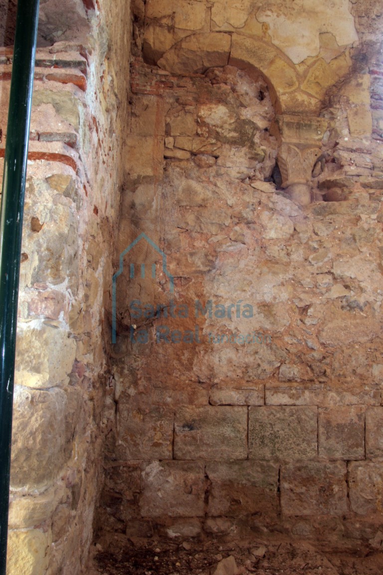 Detalle del interior,galeria porticada