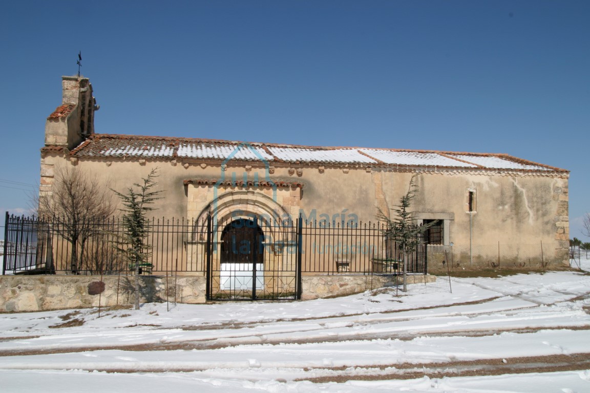 La iglesia desde el sur