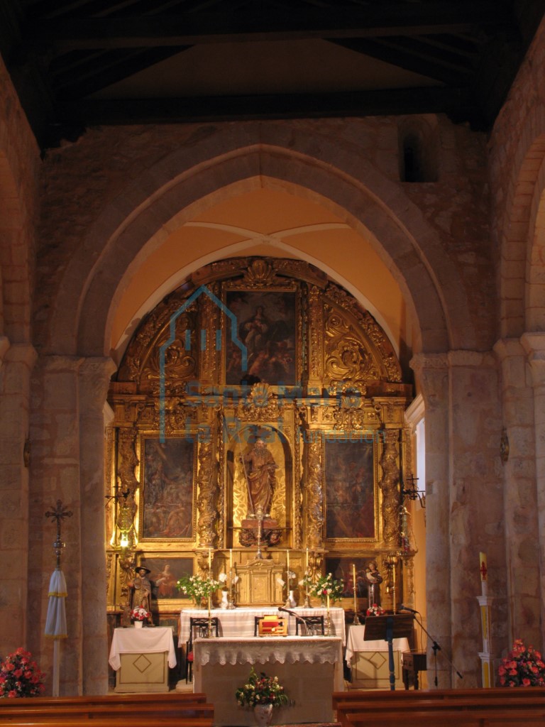 Vista del interior de la cabecera