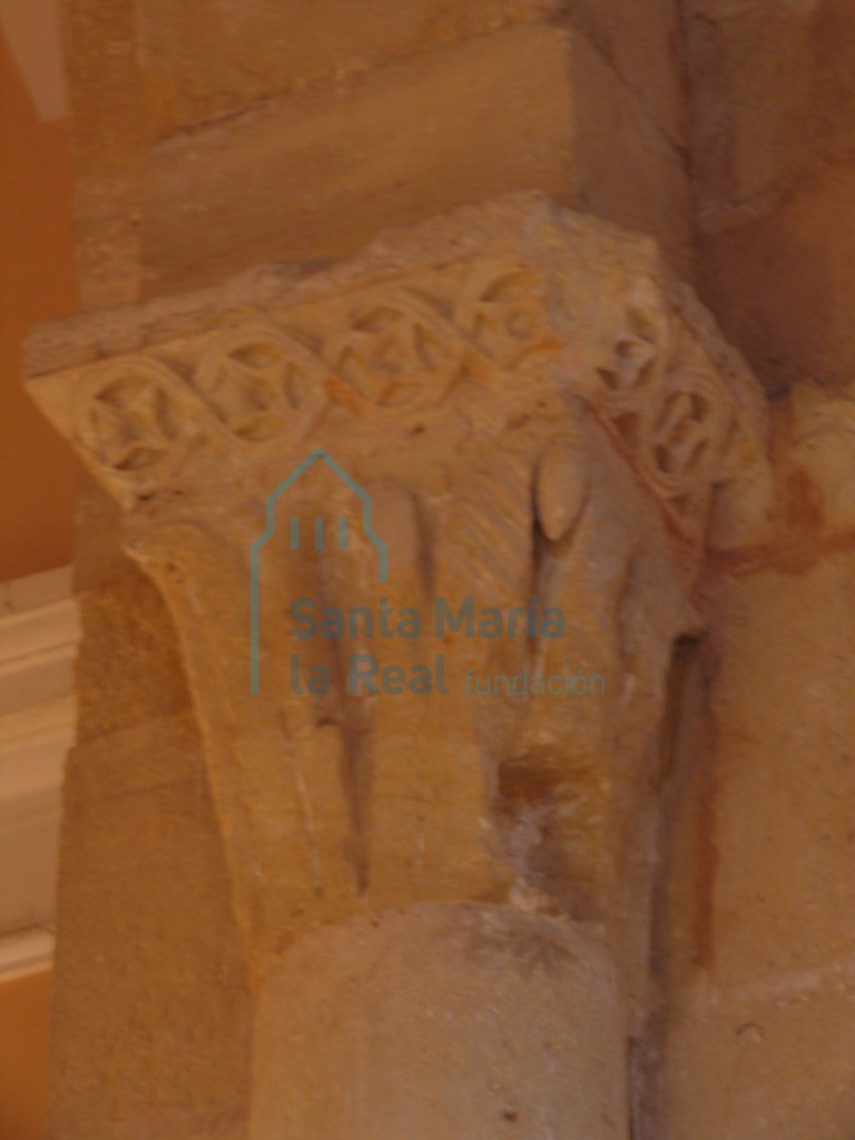 Capitel del arco triunfal