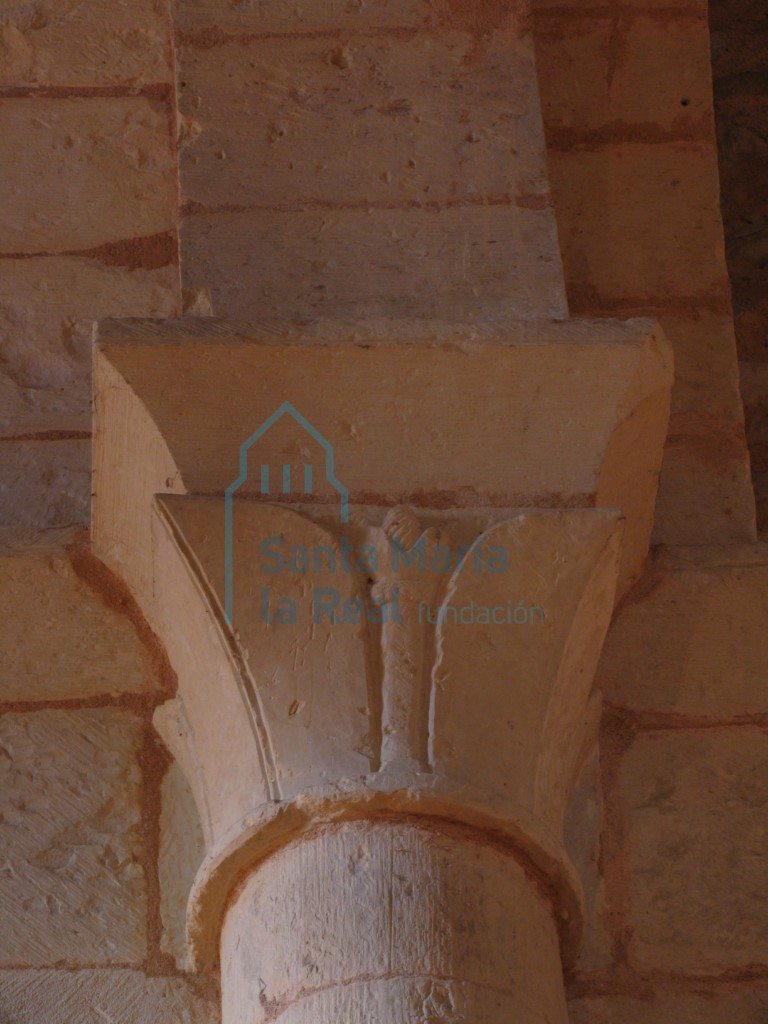 Capitel del interior