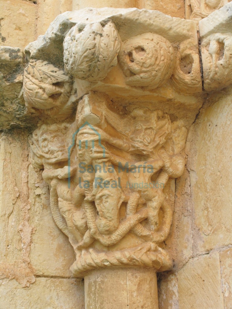 Capitel de la portada meridional