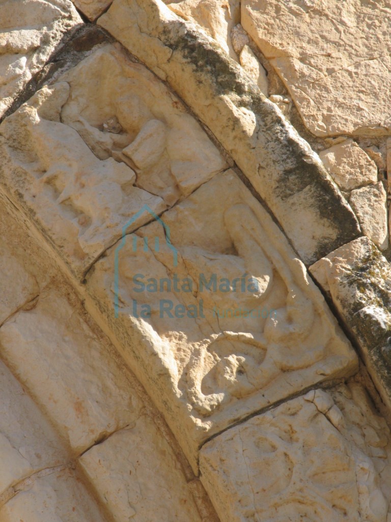 Detalle de la arquivolta exterior de la portada meridional