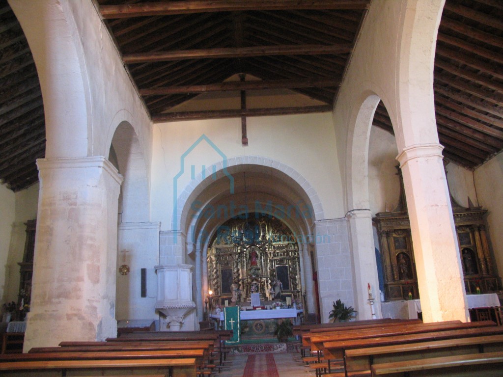 Interior de la nave