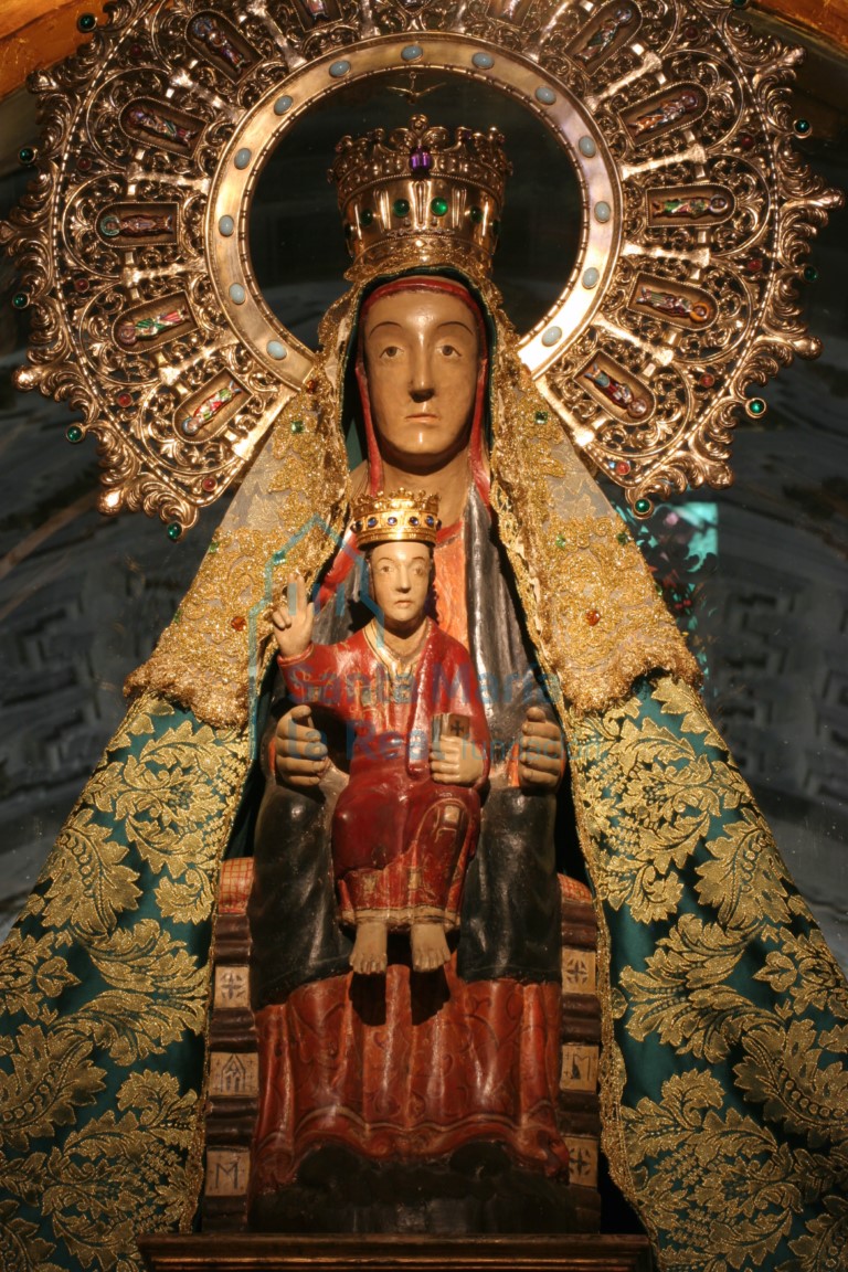 Imagen de la Virgen del Henar