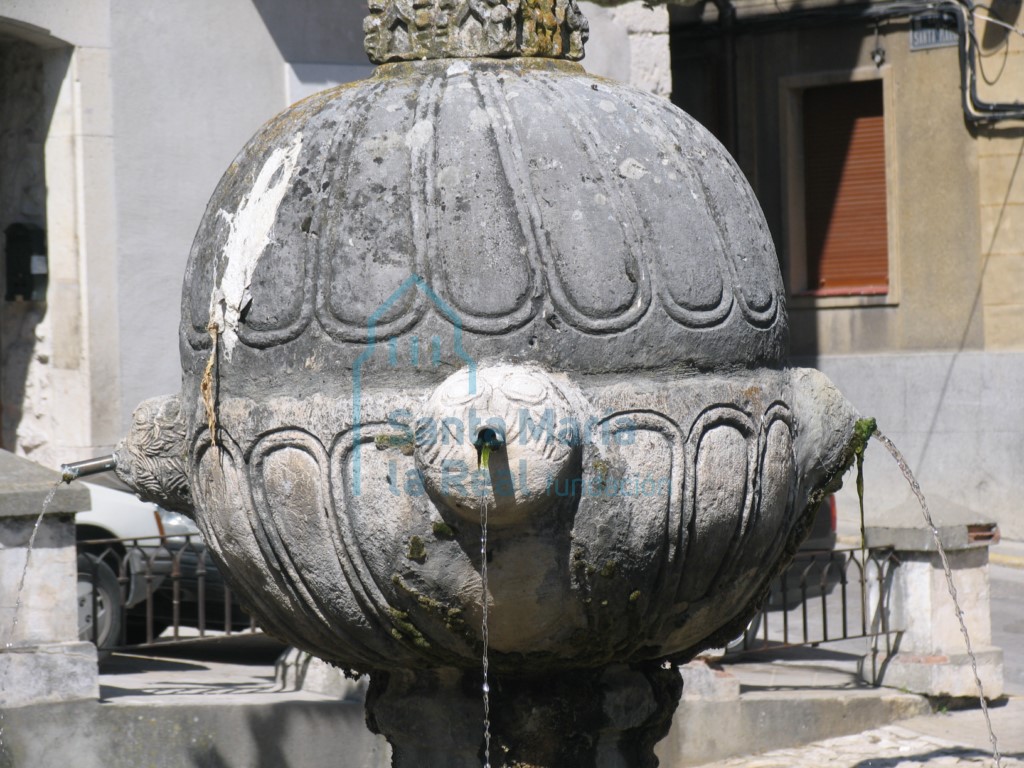 Detalle de la fuente esférica