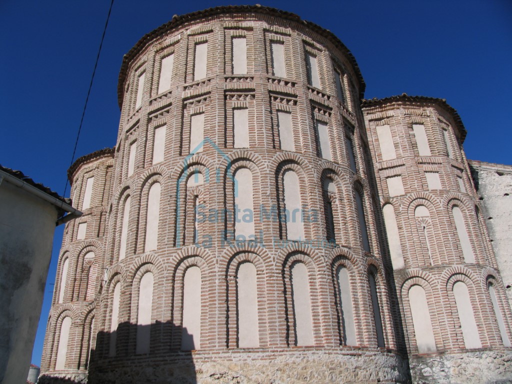 Vista exterior de los ábsides