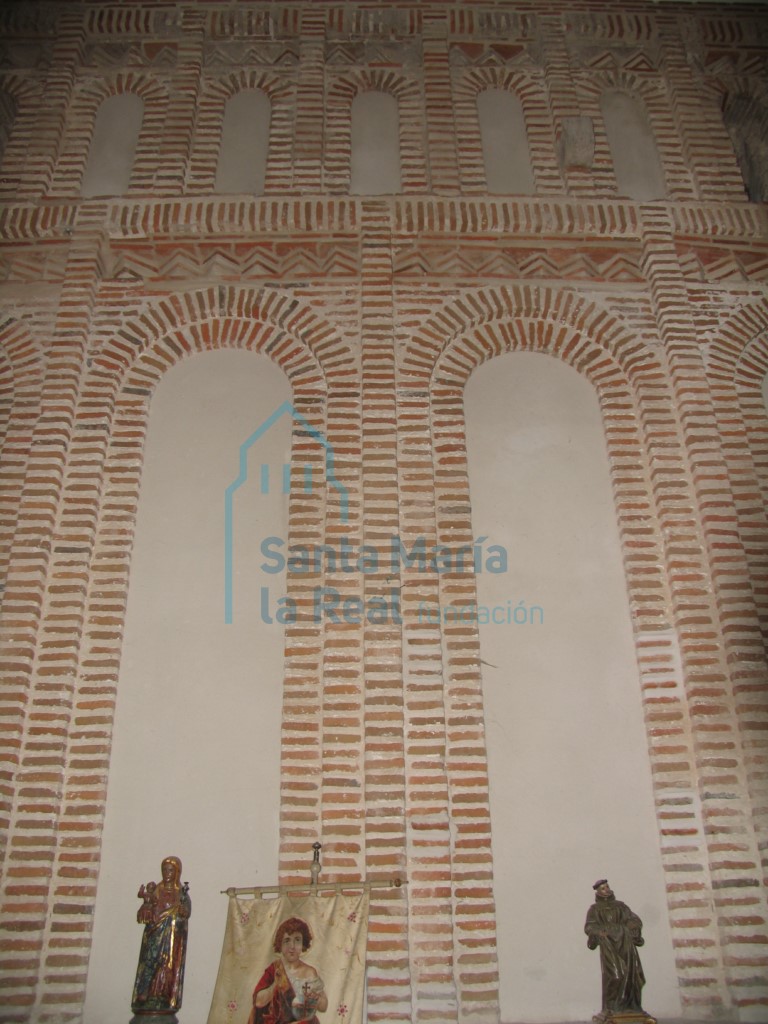Detalle del muro norte de la nave norte