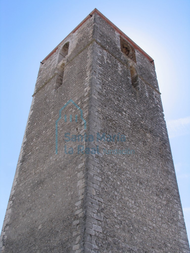 Vista exterior de la torre