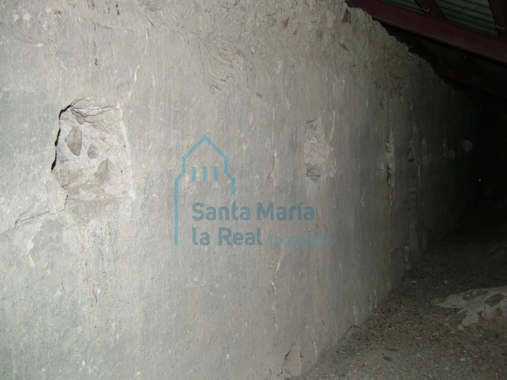 Detalle del muro en la bajocubierta