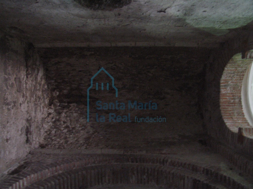 Detalle de la bovéda en el interior del crucero en la nave norte