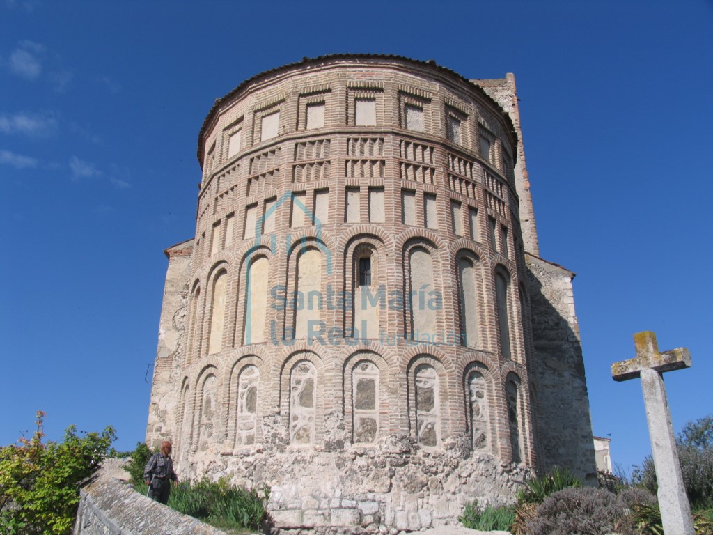 Vista exterior de la cabecera