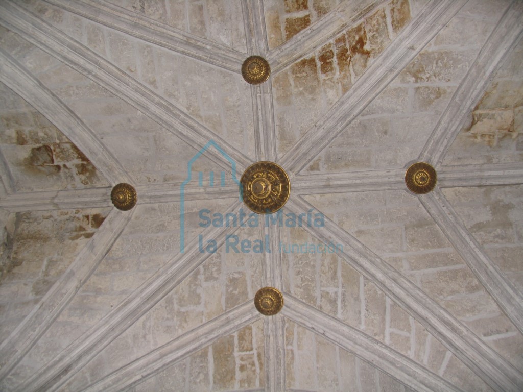 Detakke de la bóveda