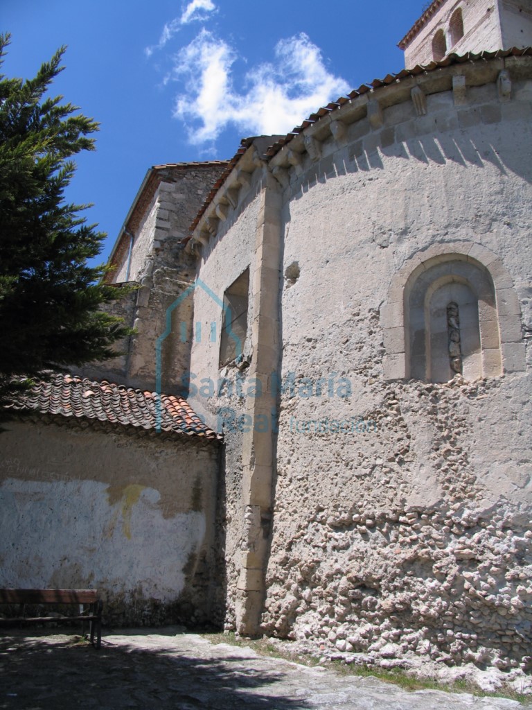 Detalle exterior del ábside