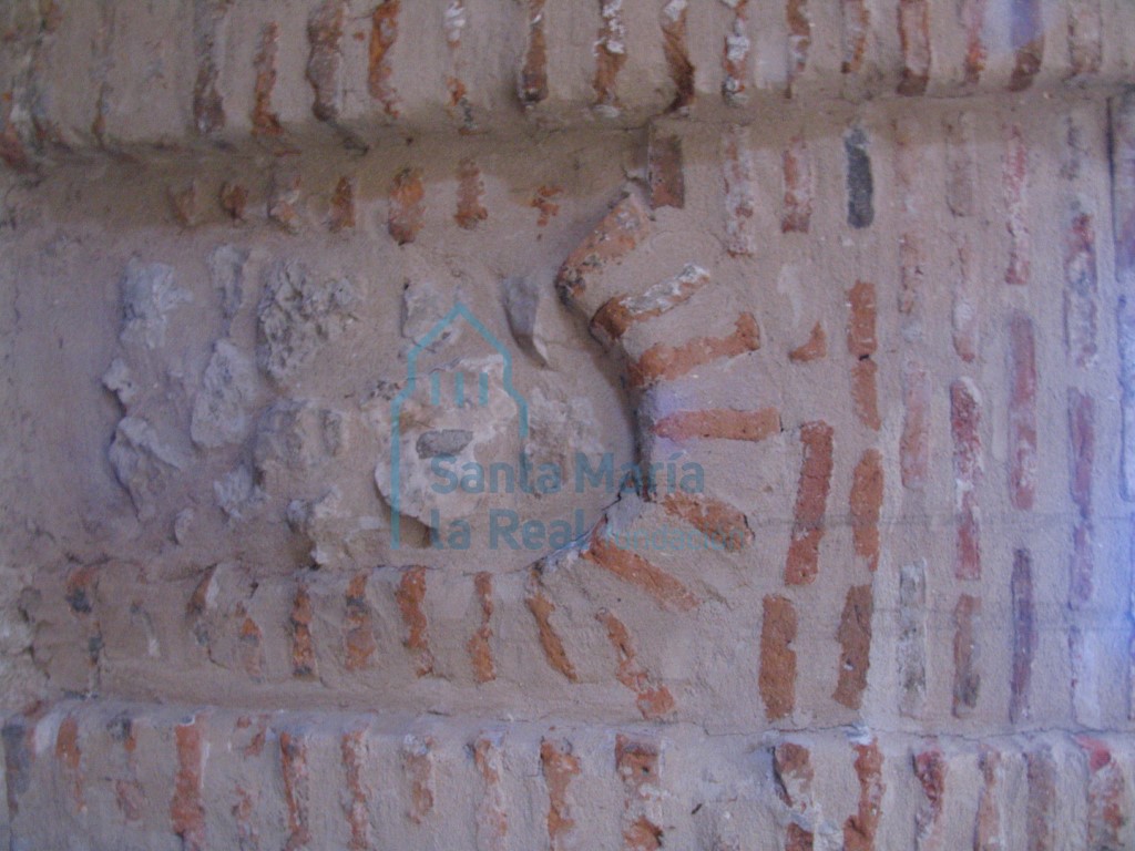 Detalle de arco ciego de ladrillo