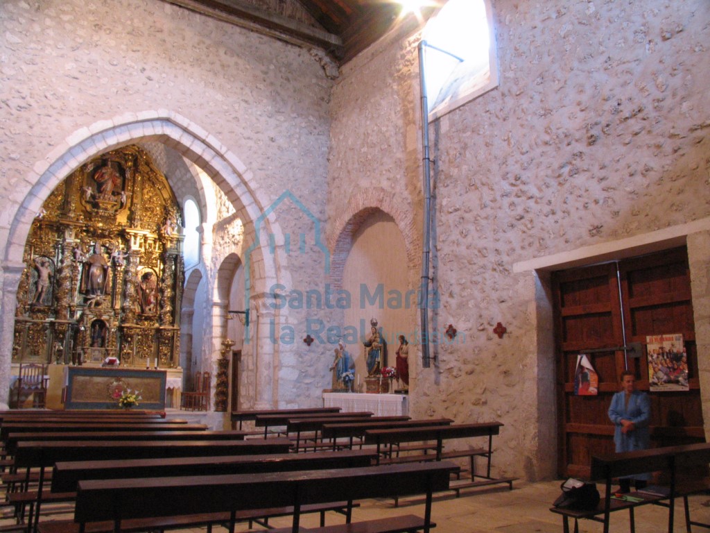 Interior de la nave