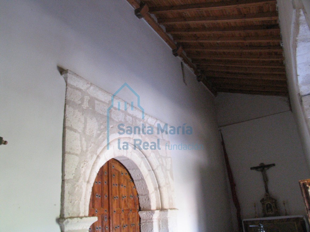 Interior del pórtico cubierto