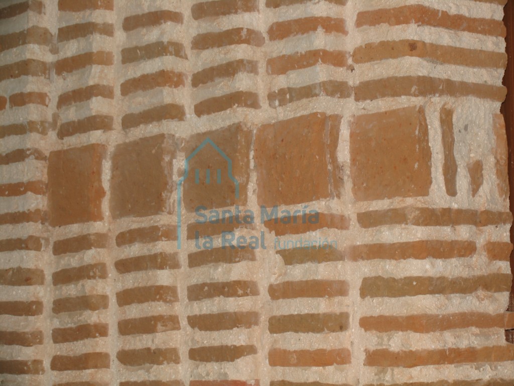 Detalle de las jambas de la portada meridional