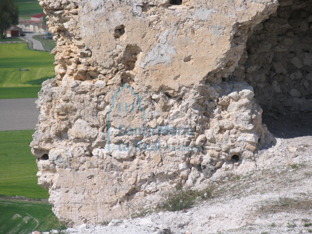 Detalle del muro de la torre